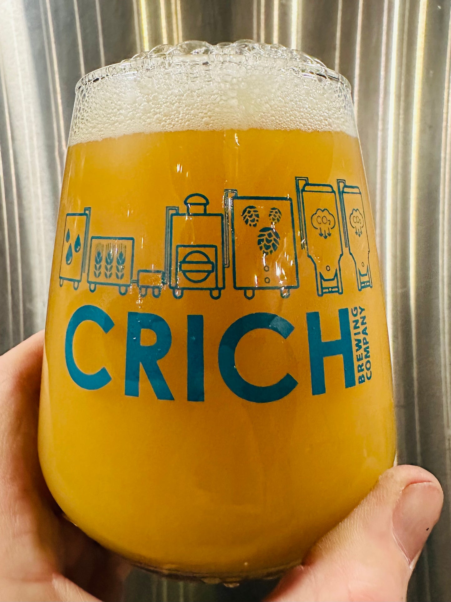 Crich Tap Room 47cl Mencia Glass